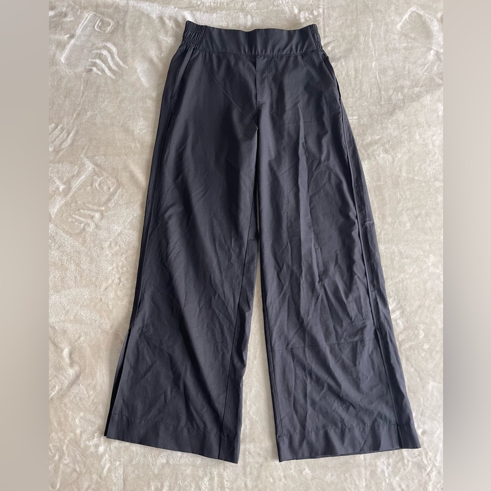 Wide-Leg Black Pants